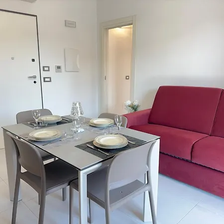 Apartment In The Historic Centre, With A View Of The Towers *