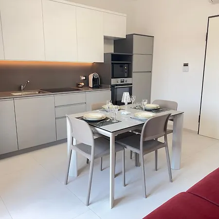 Apartment In The Historic Centre, With A View Of The Towers *