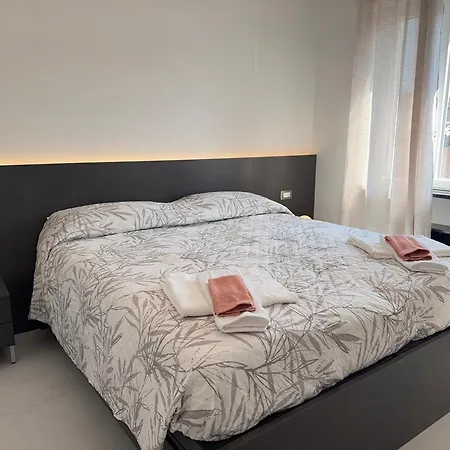 Apartment In The Historic Centre, With A View Of The Towers Alba (Piedmont)